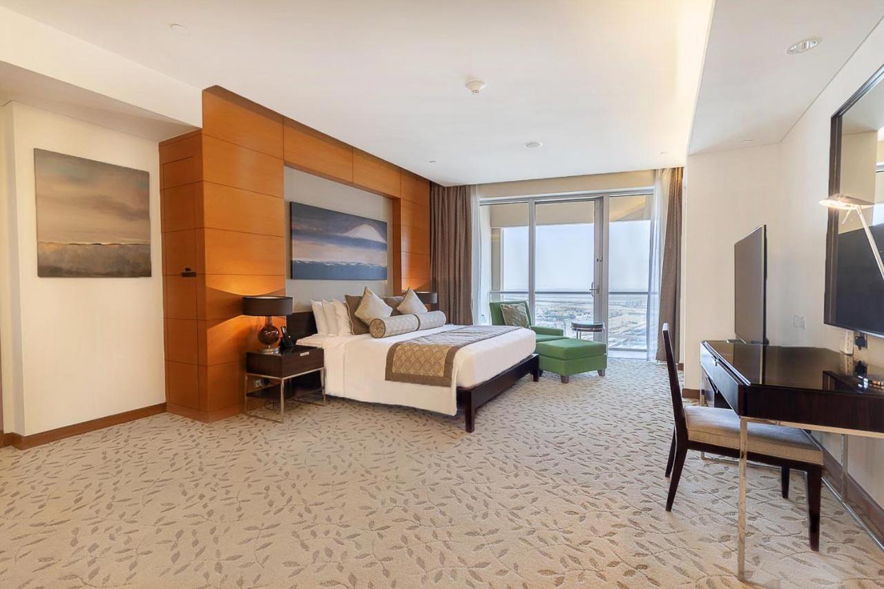 Four Apple Emaar Fashion Avenue Deluxe Apartment *